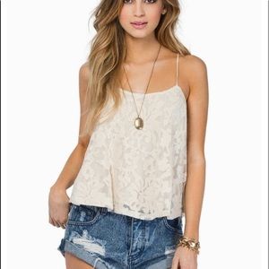 $$Bke Boutique Cream Lace Lined Tank Top with Silver Gemstones Size Medium